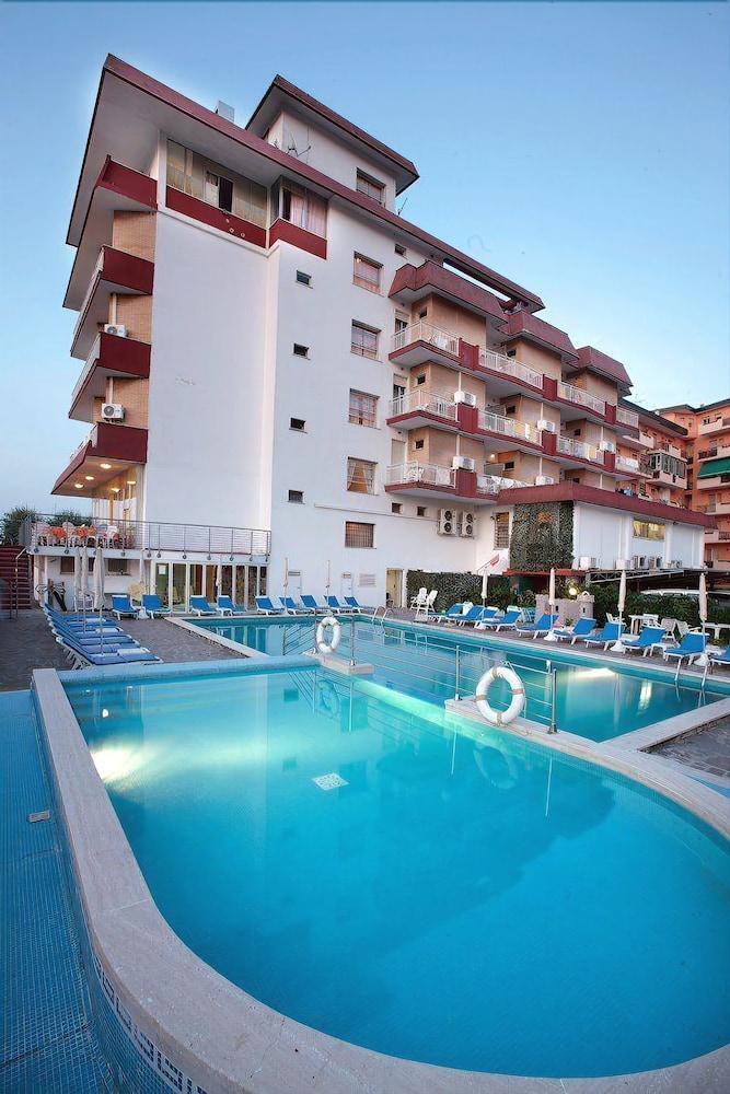Gallia Club Hotel Cesenatico Luaran gambar