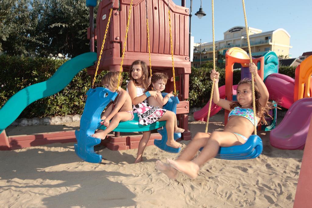 Gallia Club Hotel Cesenatico Luaran gambar