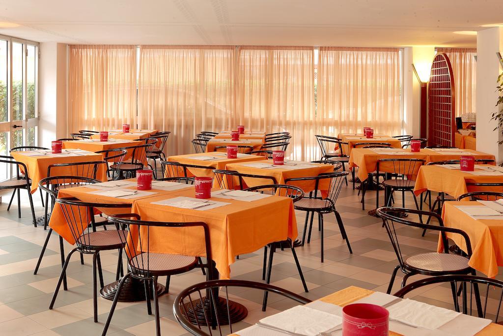 Gallia Club Hotel Cesenatico Luaran gambar
